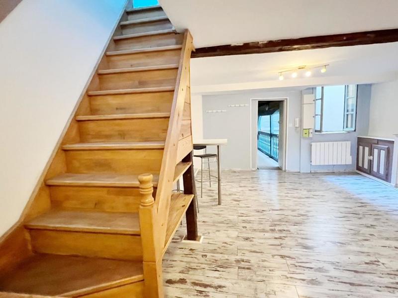 Appartement - 60 m² - 4 pièces