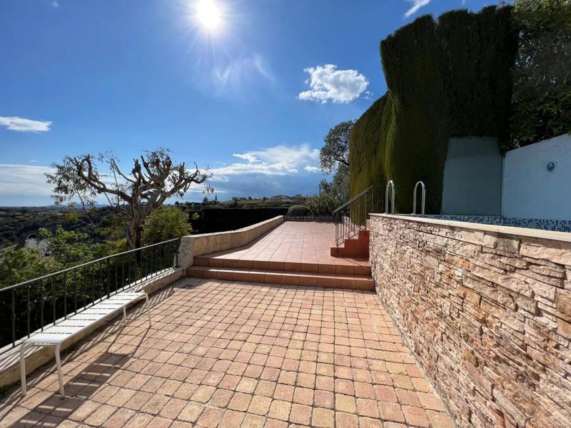 Villa - 172 m² - 5 pièces