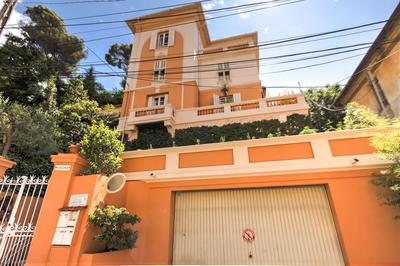 Maison - 255 m² - 6 pièces