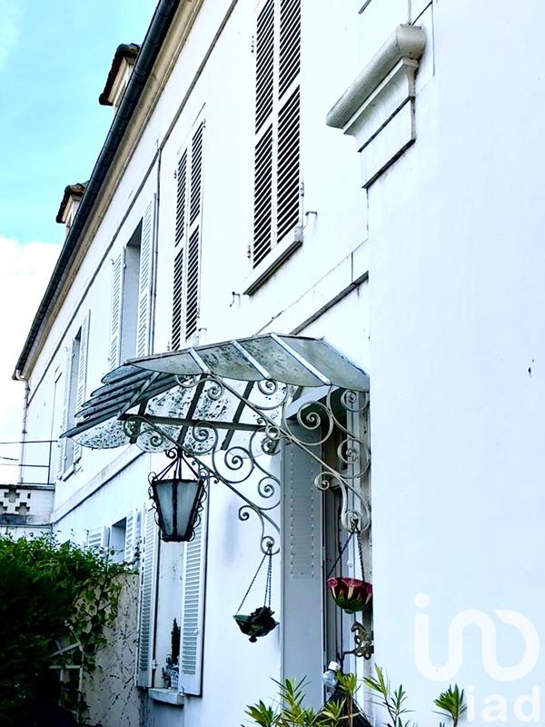 Maison - 184 m² - 8 pièces