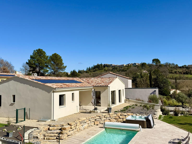 Villa - 122 m² - 5 pièces