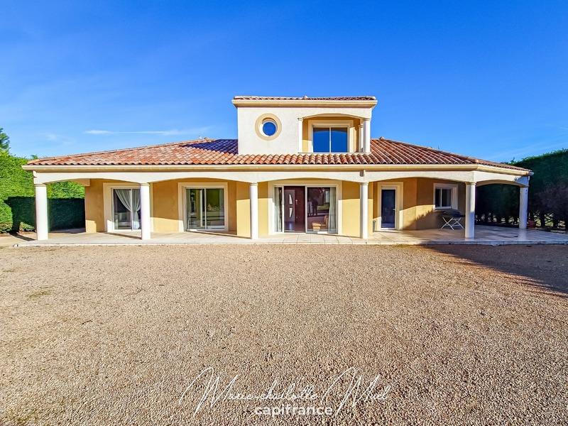 Maison - 135 m² - 4 pièces