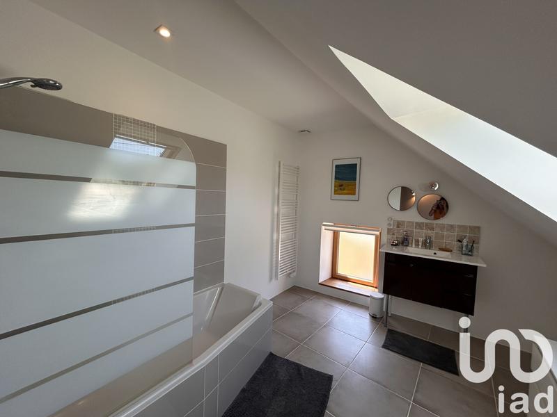 Maison - 167 m² - 6 pièces