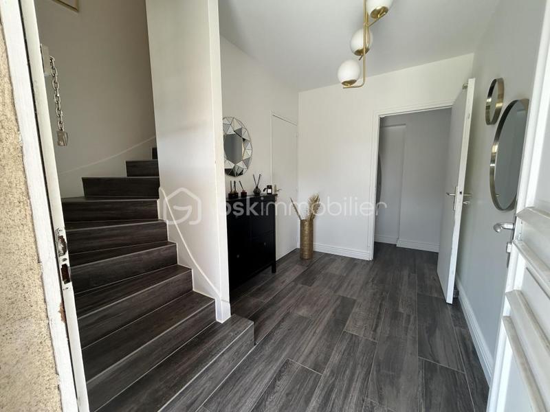 Maison - 150 m² - 8 pièces