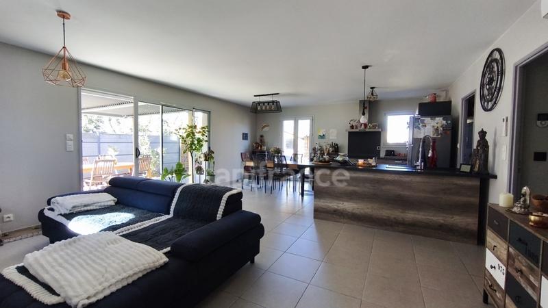 Maison - 90 m² - 4 pièces