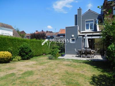 Maison - 90 m² - 6 pièces