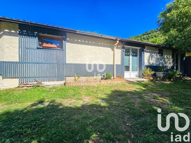 Maison - 731 m² - 15 pièces