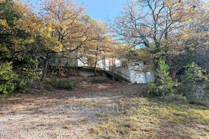 Maison - 94 m² - 6 pièces