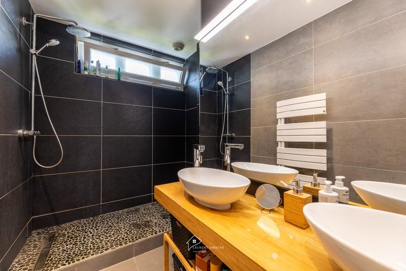 Appartement - 76 m² - 4 pièces