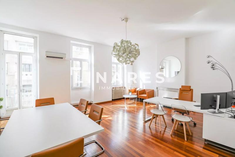 Bureau - 147 m² - 4 pièces