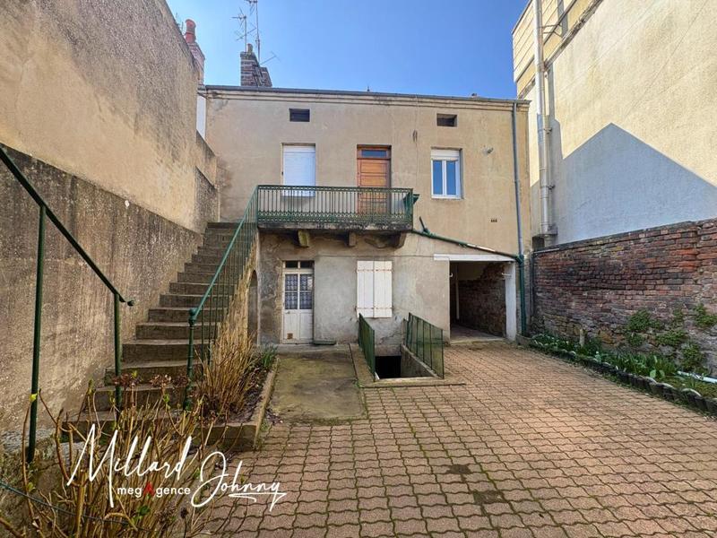 Immeuble - 161 m² - 4 pièces