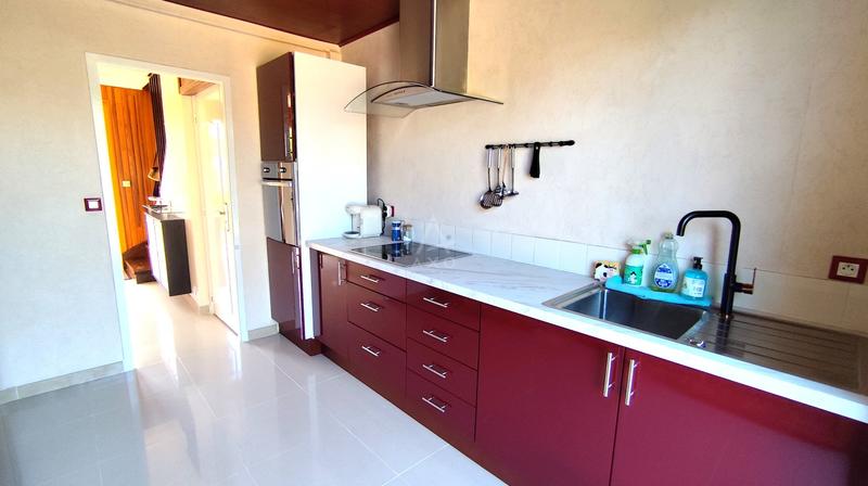 Maison - 100 m² - 6 pièces