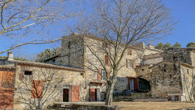 Maison - 437 m² - 12 pièces