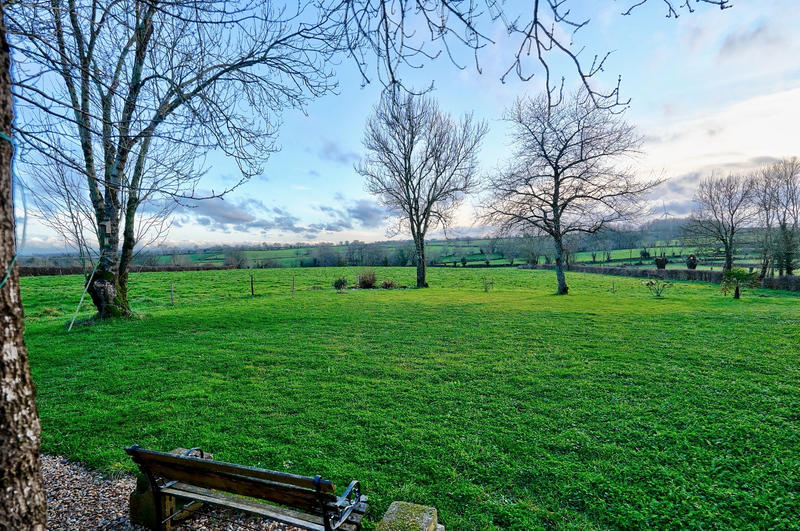 Maison - 234 m² - 7 pièces