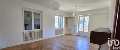 Appartement - 90 m² - 4 pièces