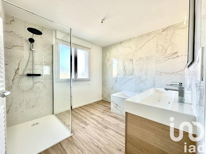 Maison - 101 m² - 5 pièces