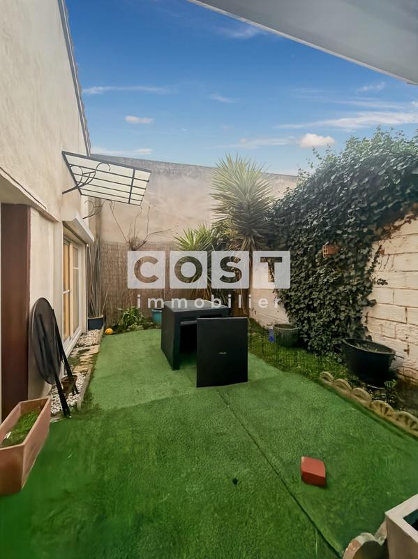 Maison traditionnelle - 163 m² - 6 pièces