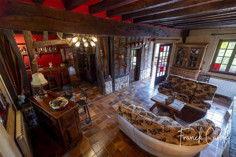 Chaumière - 170 m² - 7 pièces