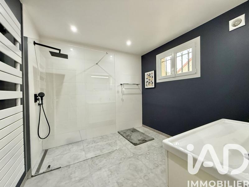 Maison - 166 m² - 6 pièces