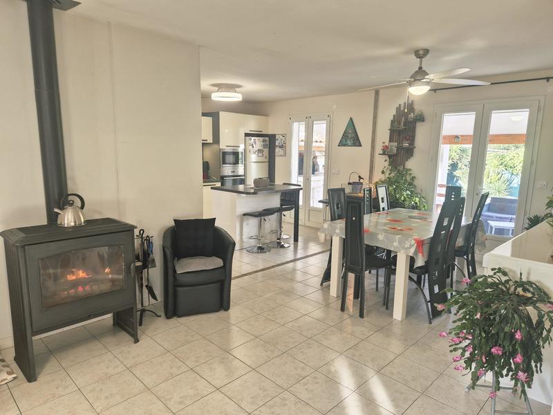 Villa - 90 m² - 4 pièces