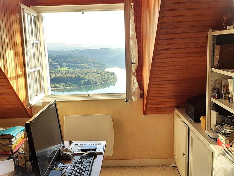 Maison - 165 m² - 9 pièces