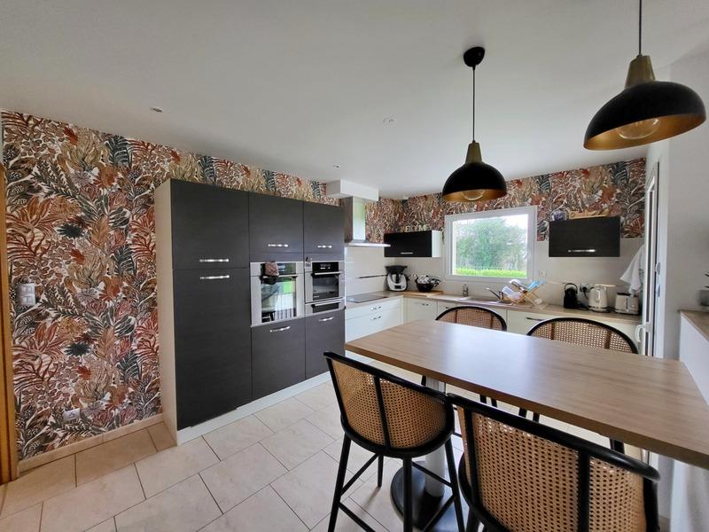 Maison - 172 m² - 9 pièces