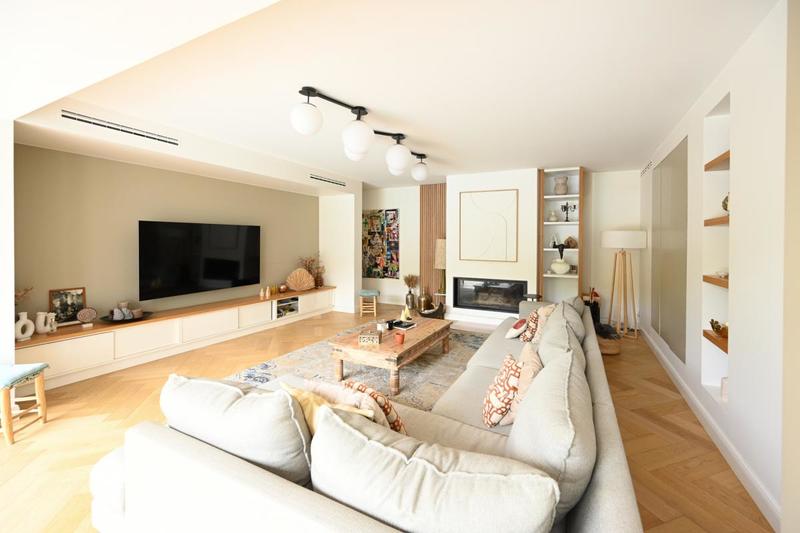 Maison - 270 m² - 7 pièces