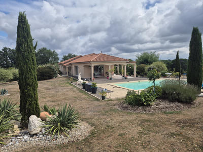 Maison - 149 m² - 6 pièces