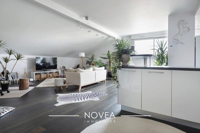 Appartement - 100 m² - 4 pièces