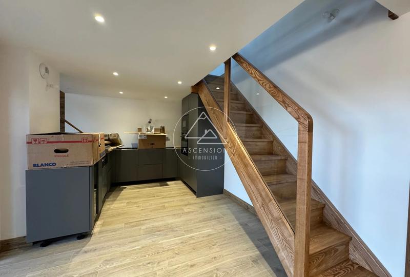 Appartement - 151 m² - 4 pièces