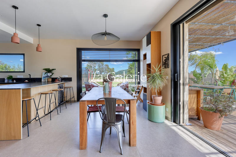 Villa - 150 m² - 5 pièces