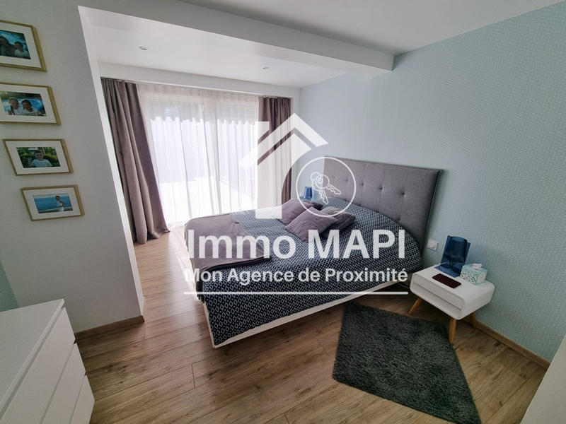 Maison - 312 m² - 8 pièces