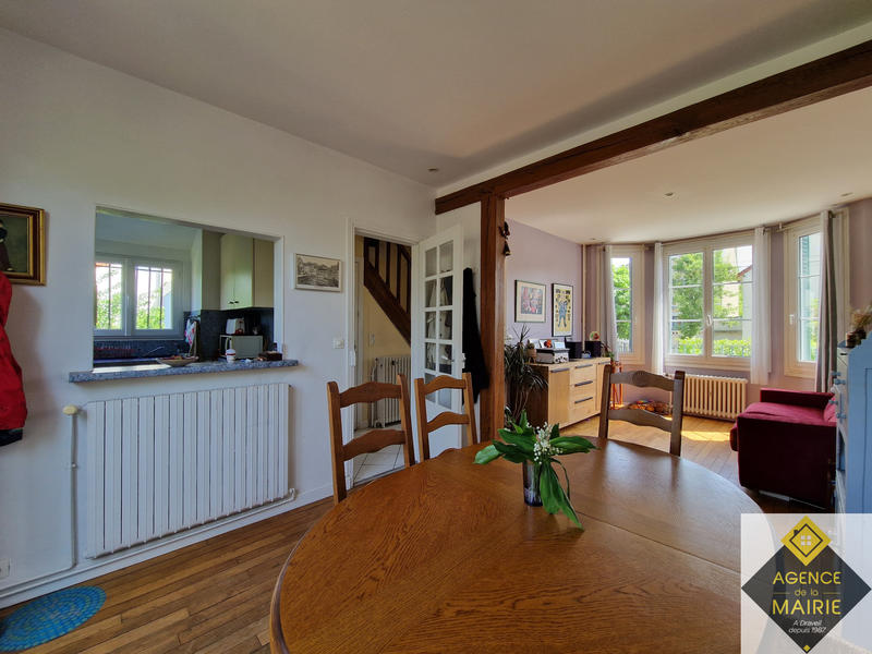 Maison - 94 m² - 5 pièces