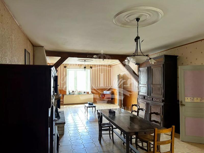 Maison de village - 267 m² - 7 pièces