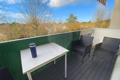 Appartement - 101 m² - 6 pièces