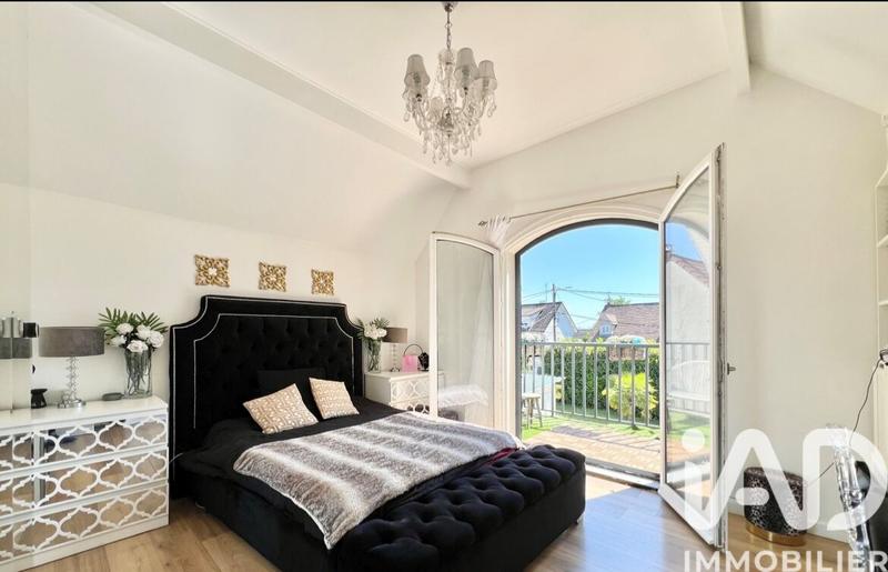 Maison - 175 m² - 7 pièces