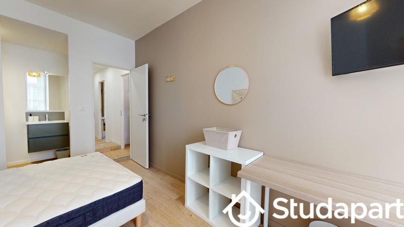 Chambre - 12 m² - 1 pièce