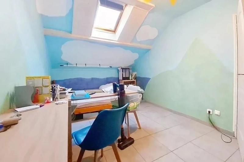 Maison - 171 m² - 7 pièces