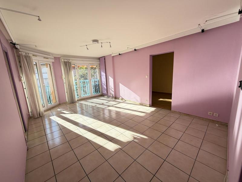 Appartement ancien - 75 m² - 4 pièces