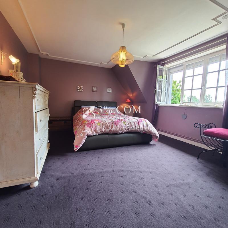 Pavillon - 170 m² - 9 pièces