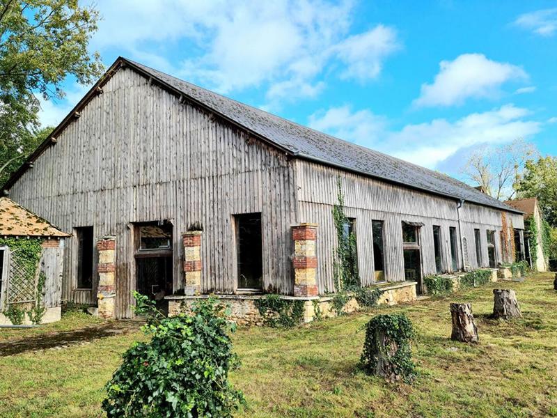 Château - 2 246 m² - 40 pièces