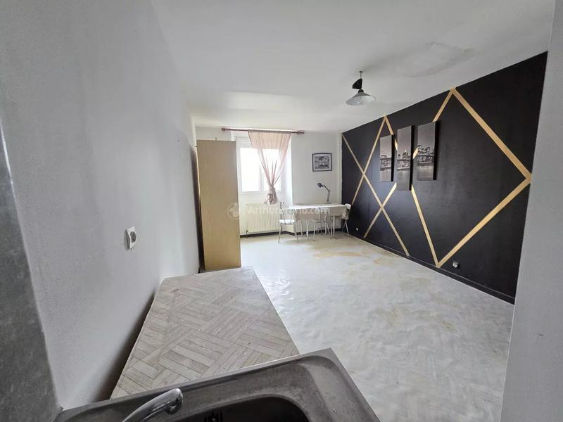 Maison - 220 m² - 11 pièces