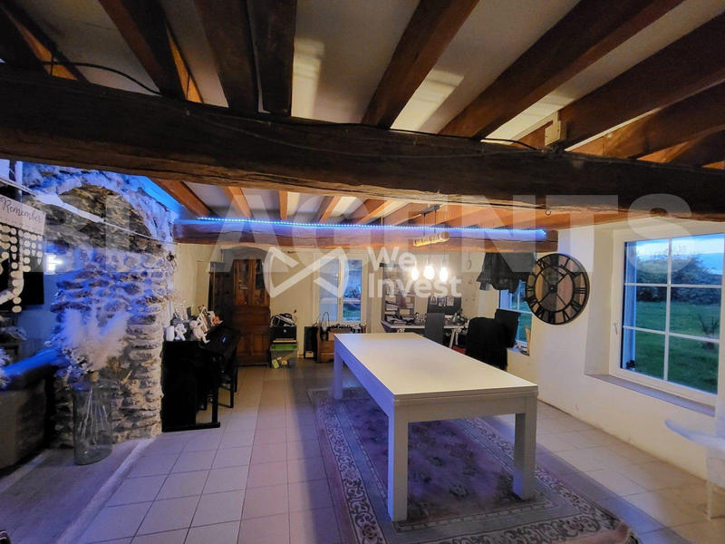 Maison - 308 m² - 14 pièces