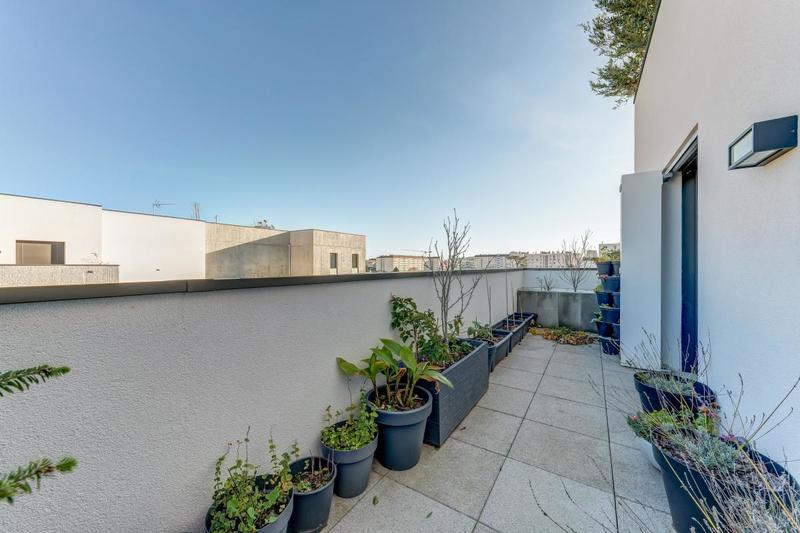 Penthouse - 112 m² - 5 pièces