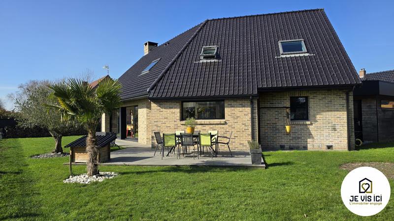 Maison - 199 m² - 8 pièces