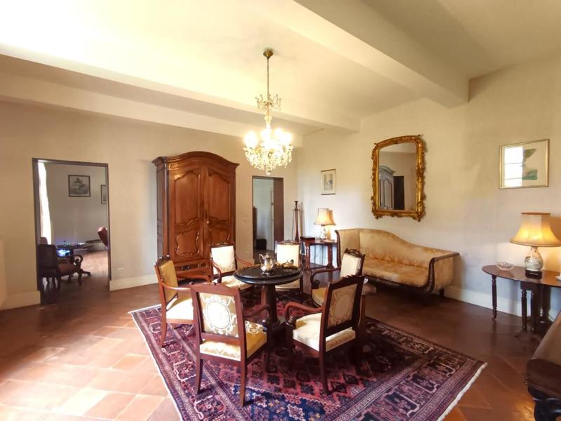 Château - 830 m² - 23 pièces