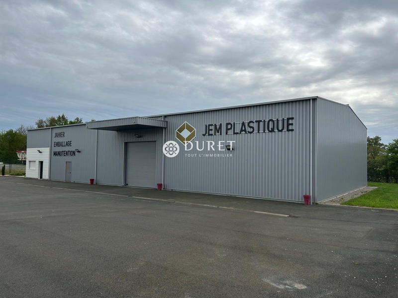 Local d'activités - 630 m²