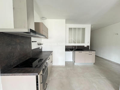 Appartement - 94 m² - 4 pièces