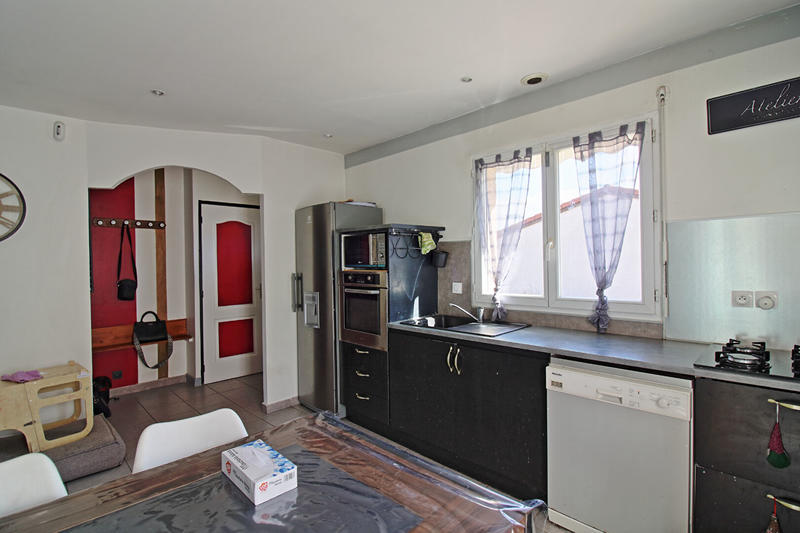 Maison - 95 m² - 5 pièces