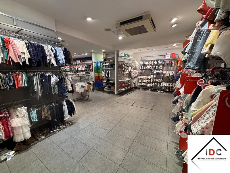 Local commercial - 189 m² - 2 pièces